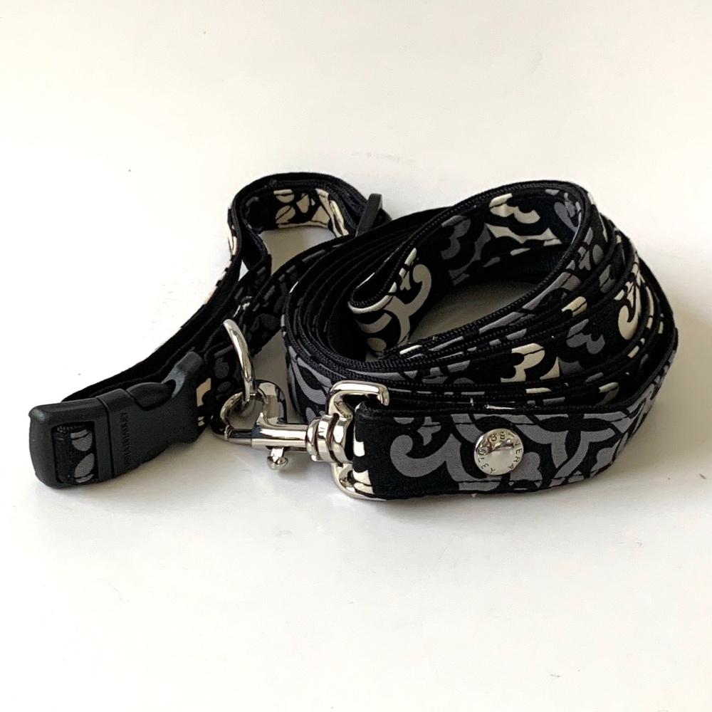 Vera Bradley canterberry pet dog collar and leash